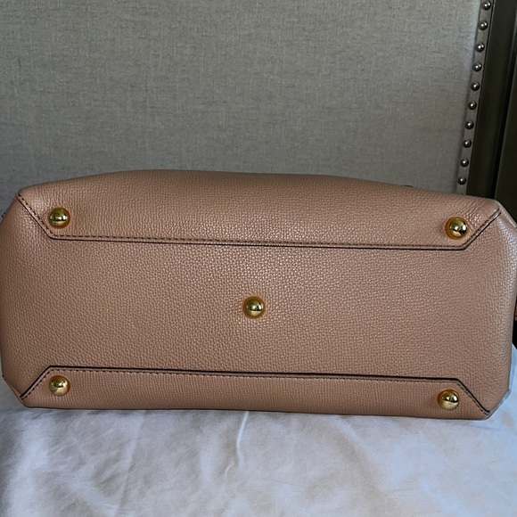 BURBERRY Camberely Medium Bag - Picture 8 of 13